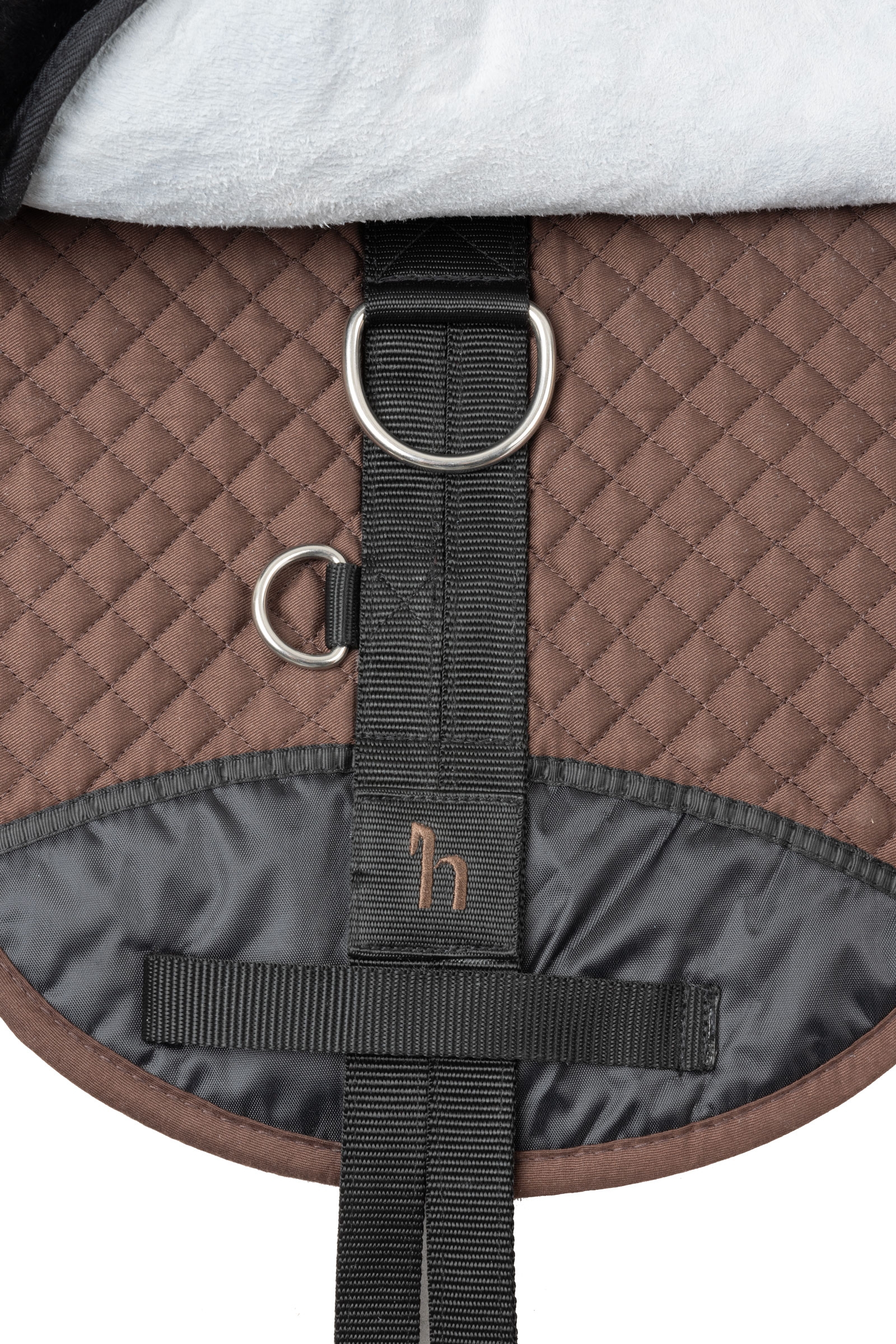 Horze ridematte i sauefell