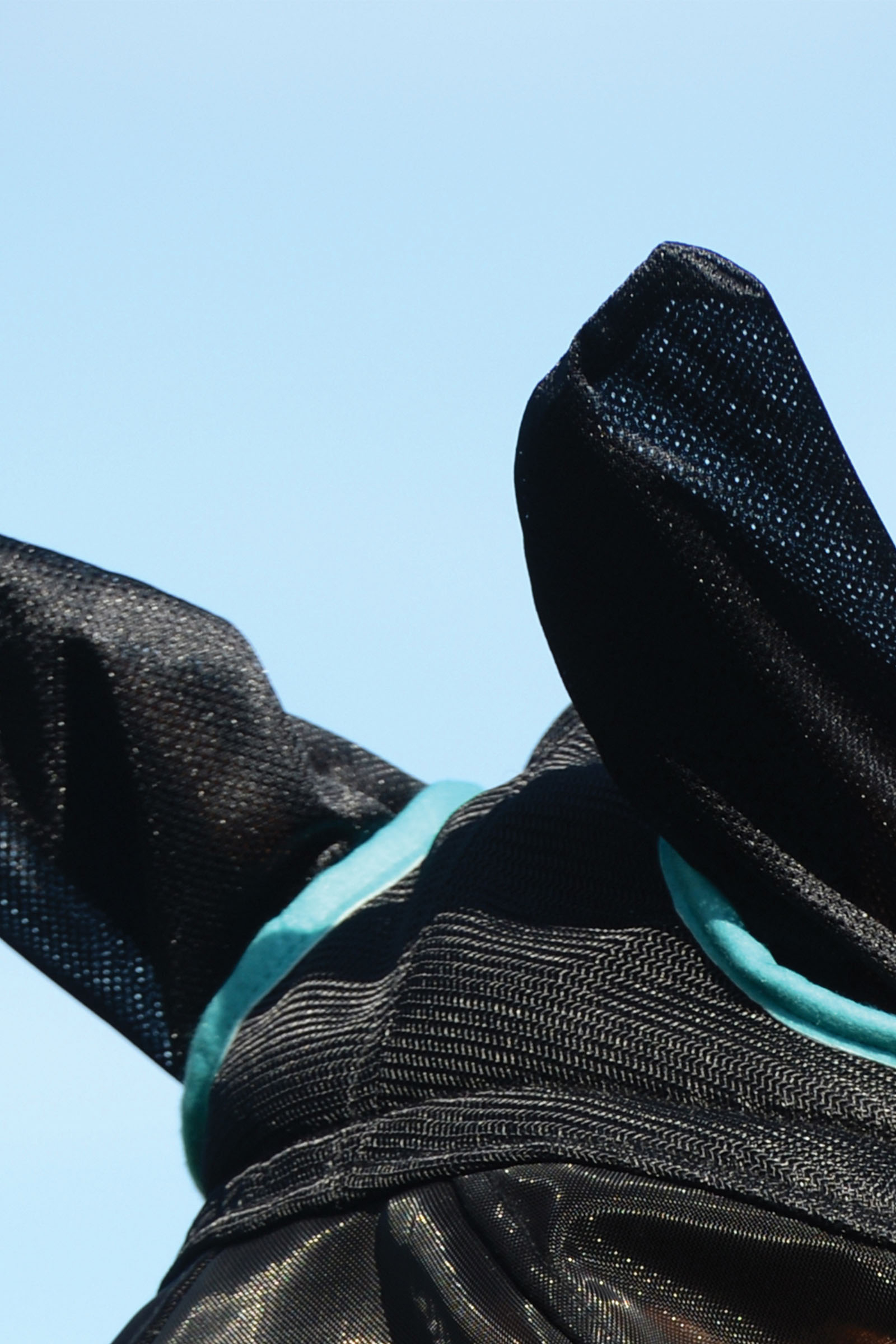 Weatherbeeta Comfitec Deluxe finmasket meshmaske med ører og frynser