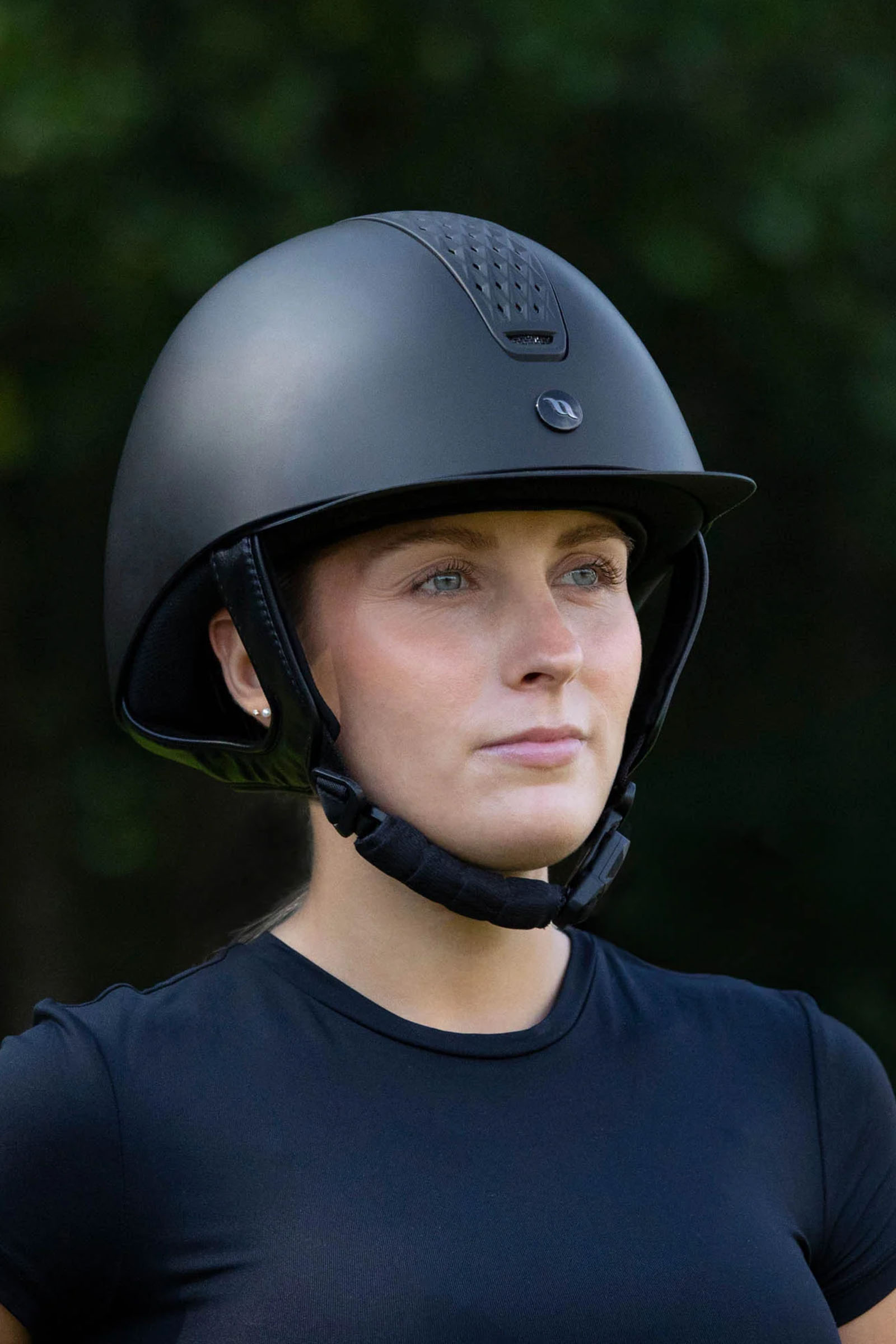 Back on Track Silves ridehjelm med glatt topp