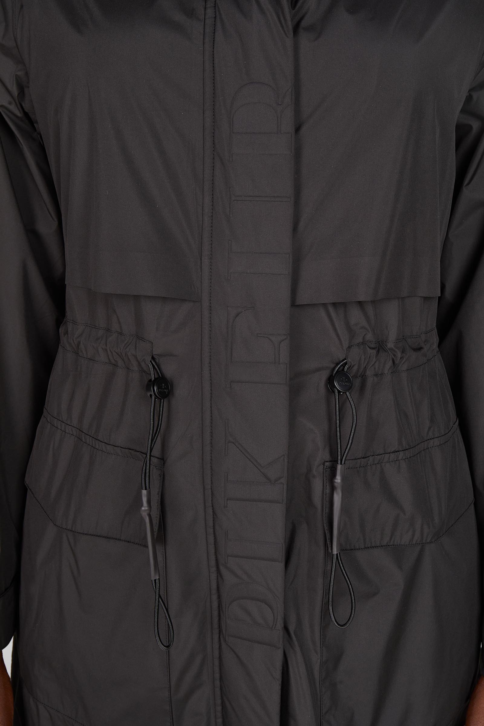 Pikeur dame lang regnfrakk