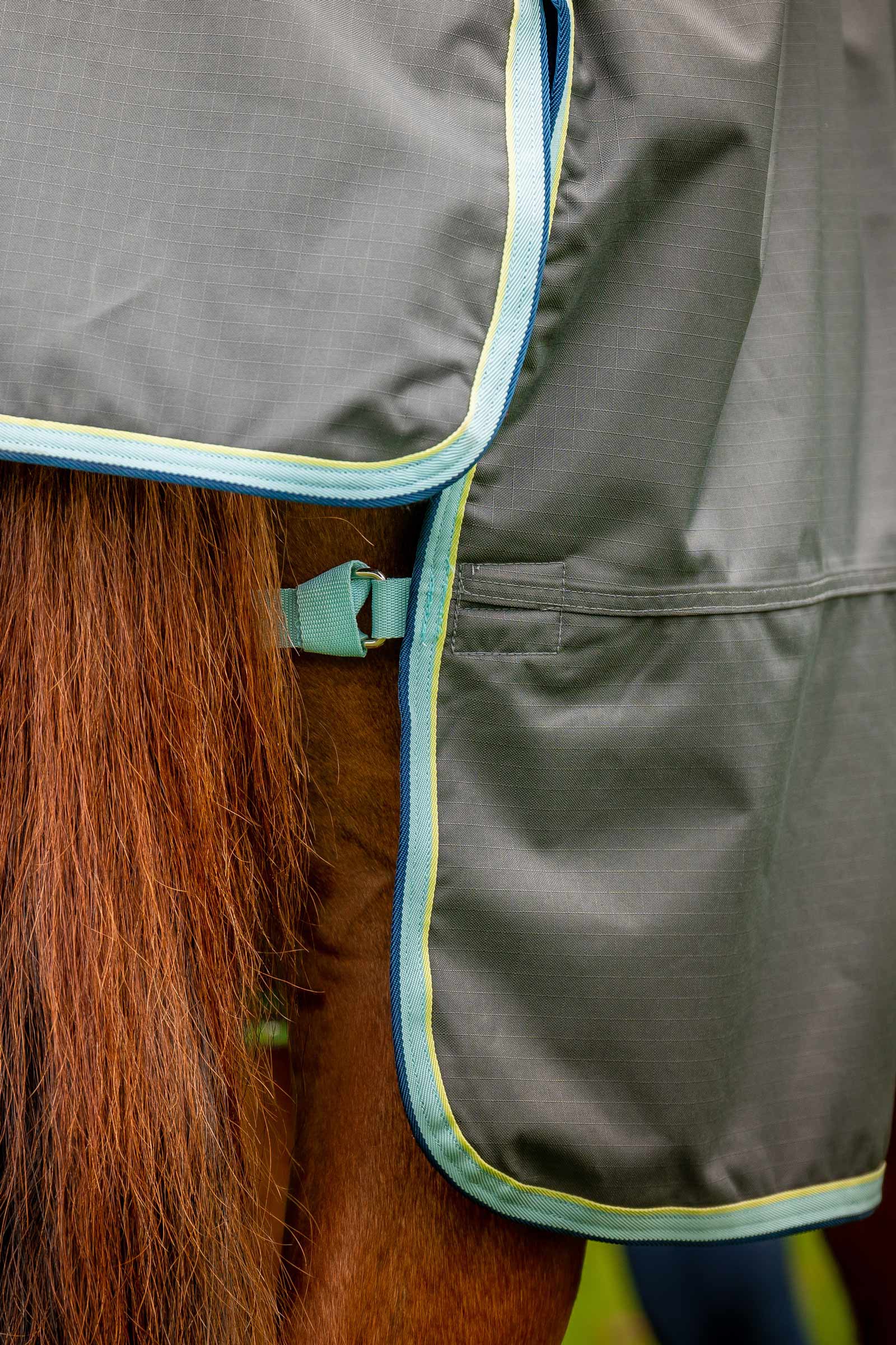 Horseware Amigo Hero Ripstop Plus utedekken med avtakbar hals, 200g