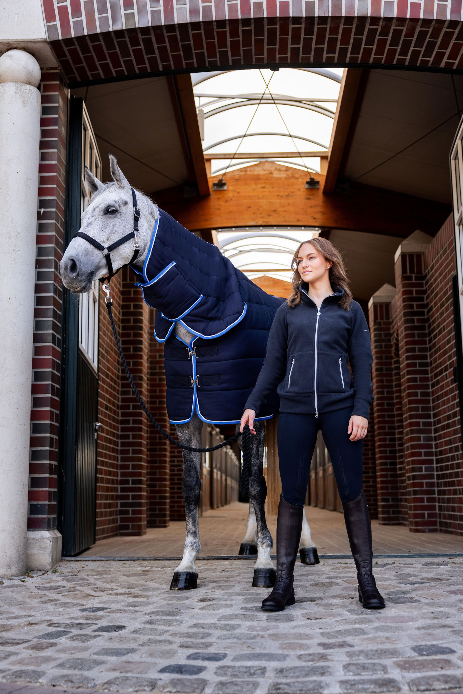 Horze Glasgow stalldekken / underdekken med hel hals, 150 gram