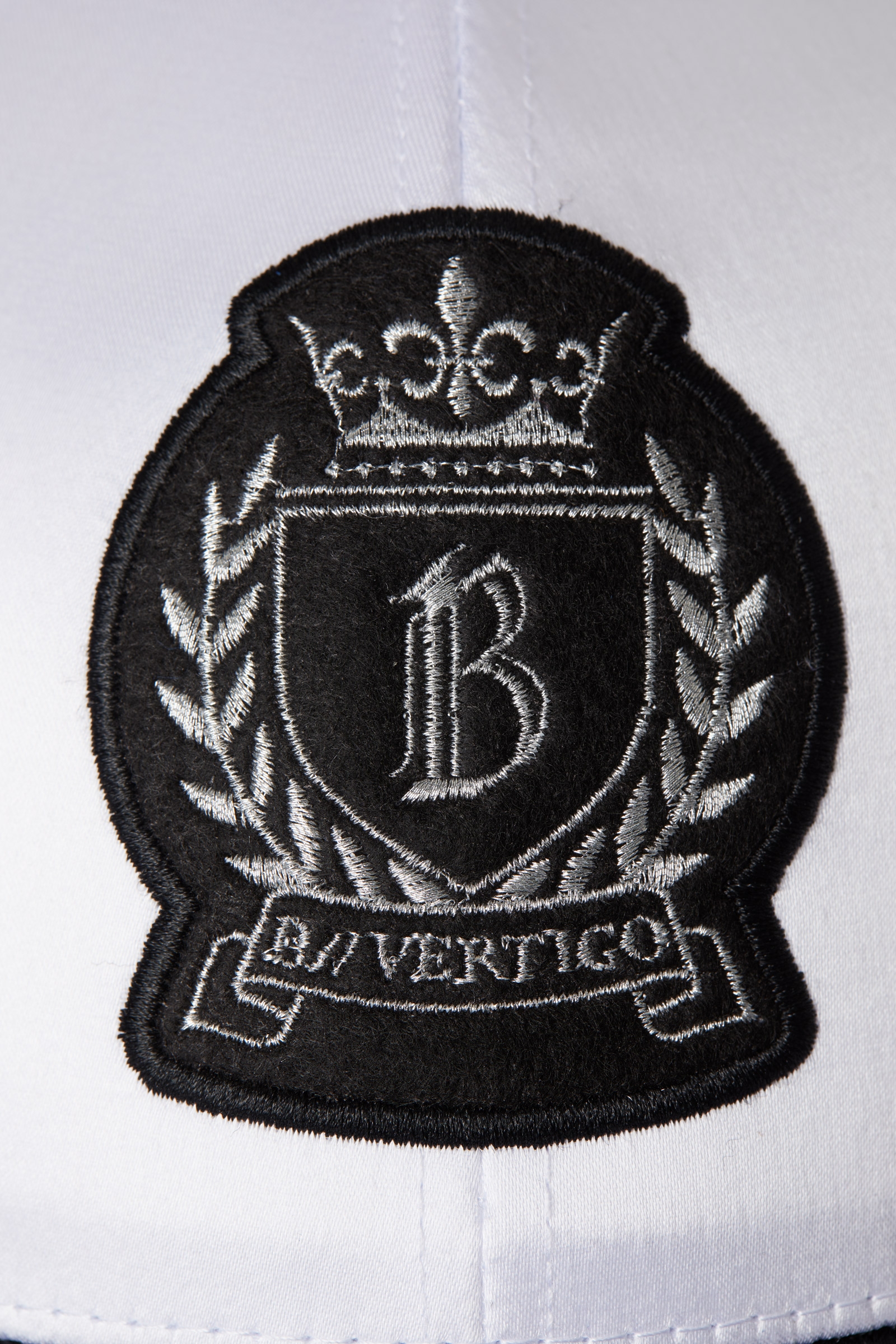 B Vertigo satengcaps