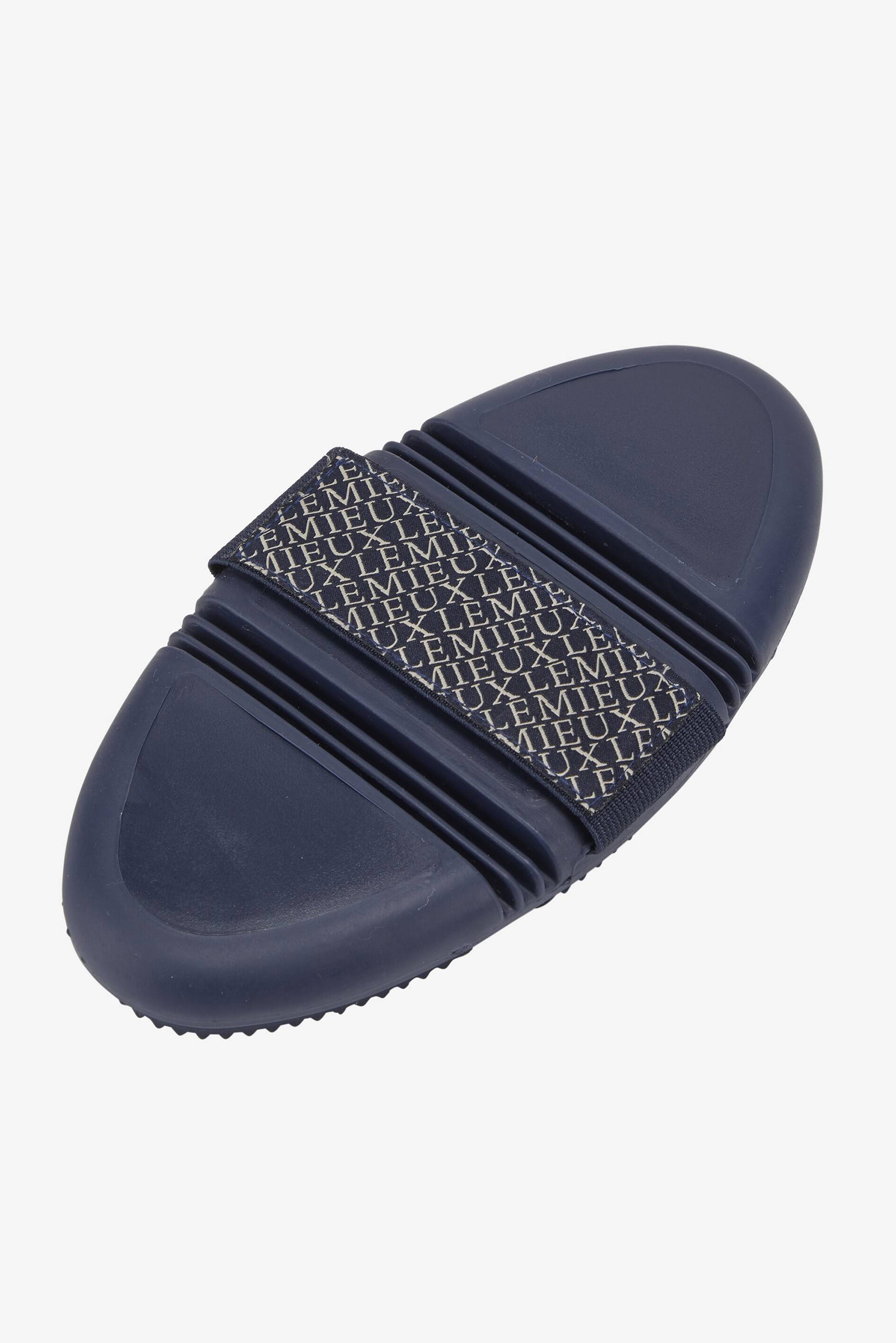 LeMieux Flexi groomer