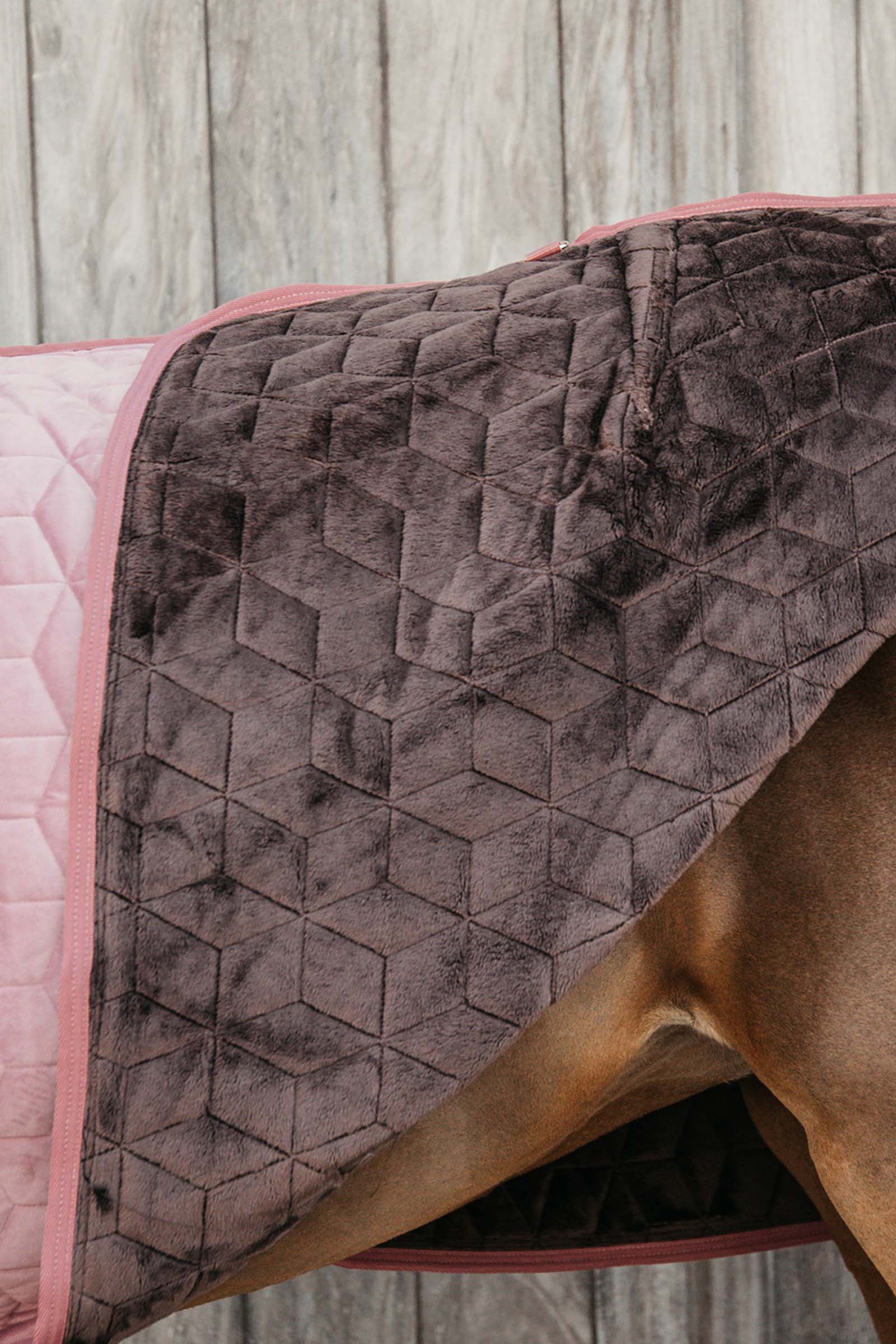 Kentucky Horsewear  Velvet stevnedekken, 160 gram