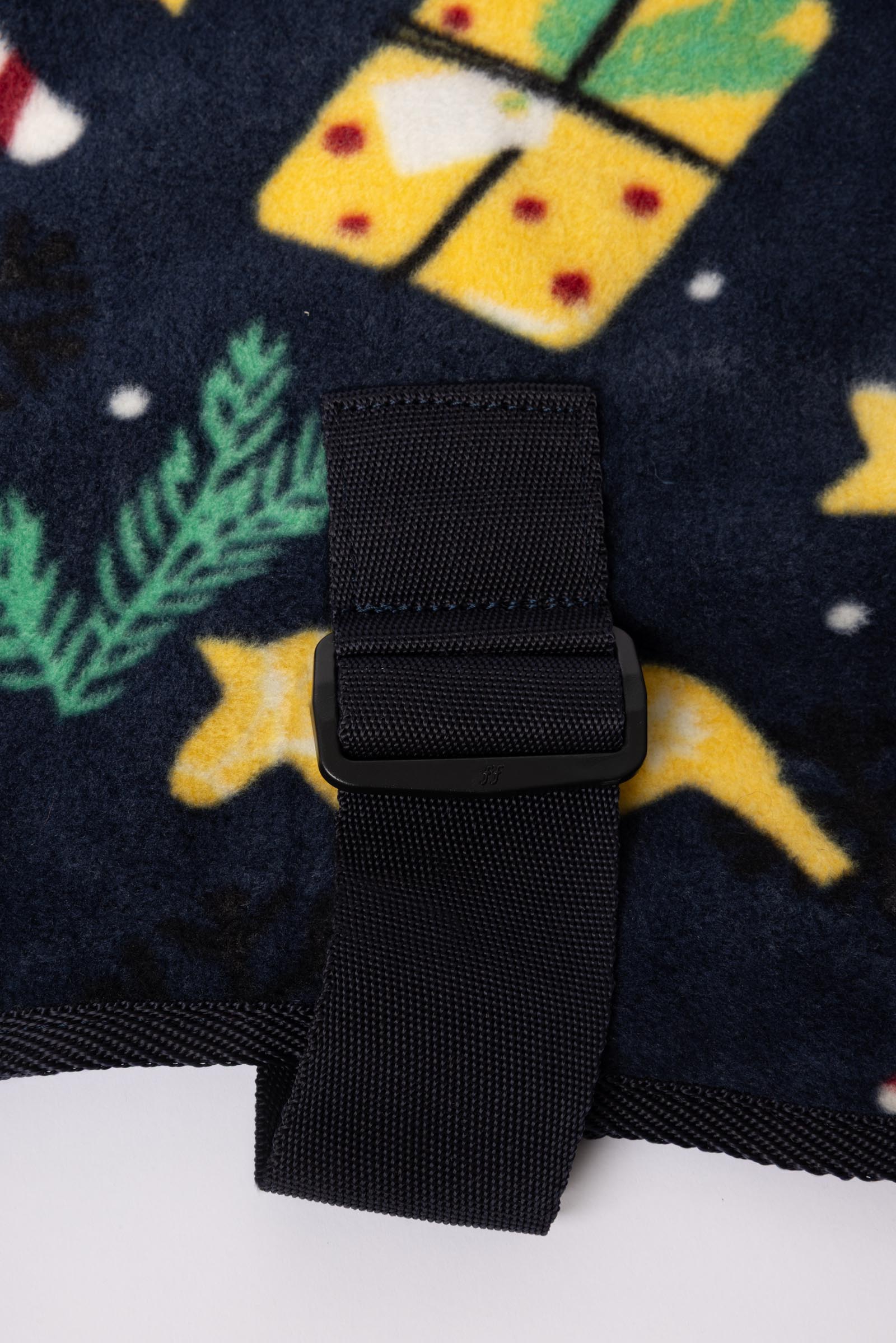 Horze julegenser til hund