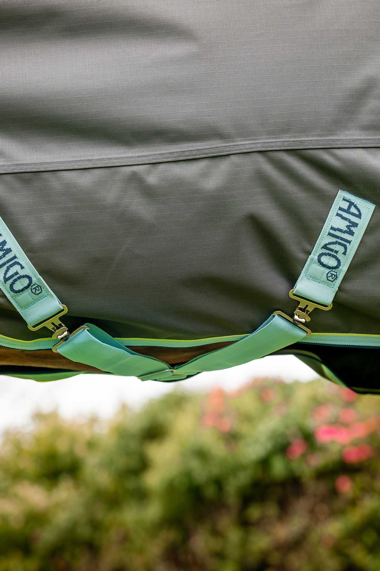 Horseware Amigo Hero Ripstop Plus utedekken med avtakbar hals, 200g