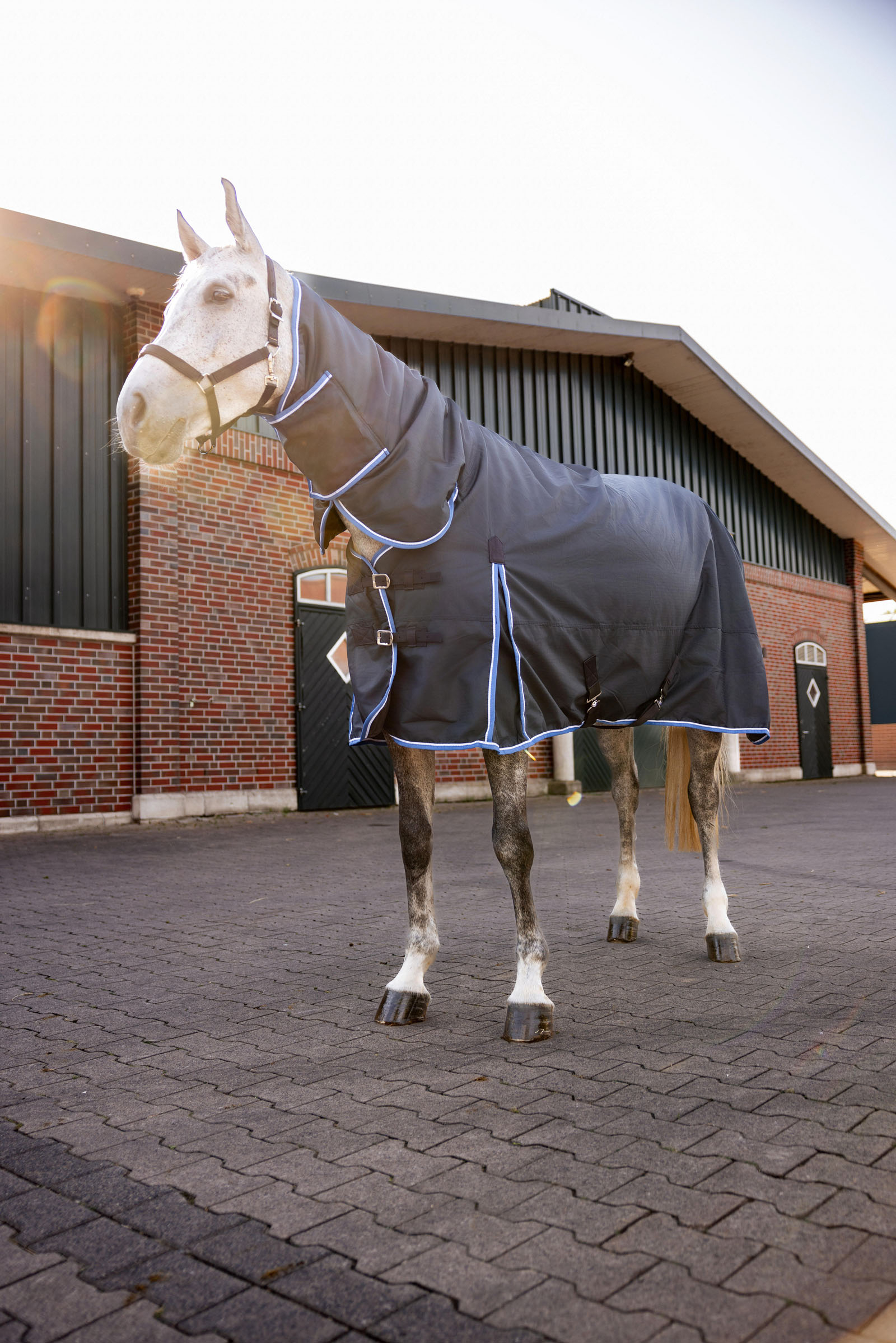 Horze Glasgow utedekken med hel hals, 400 gram