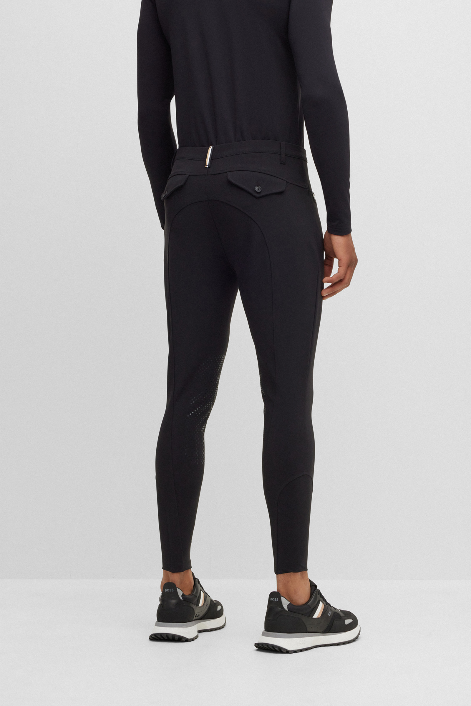 Boss James Ridebukser med knegrep for menn