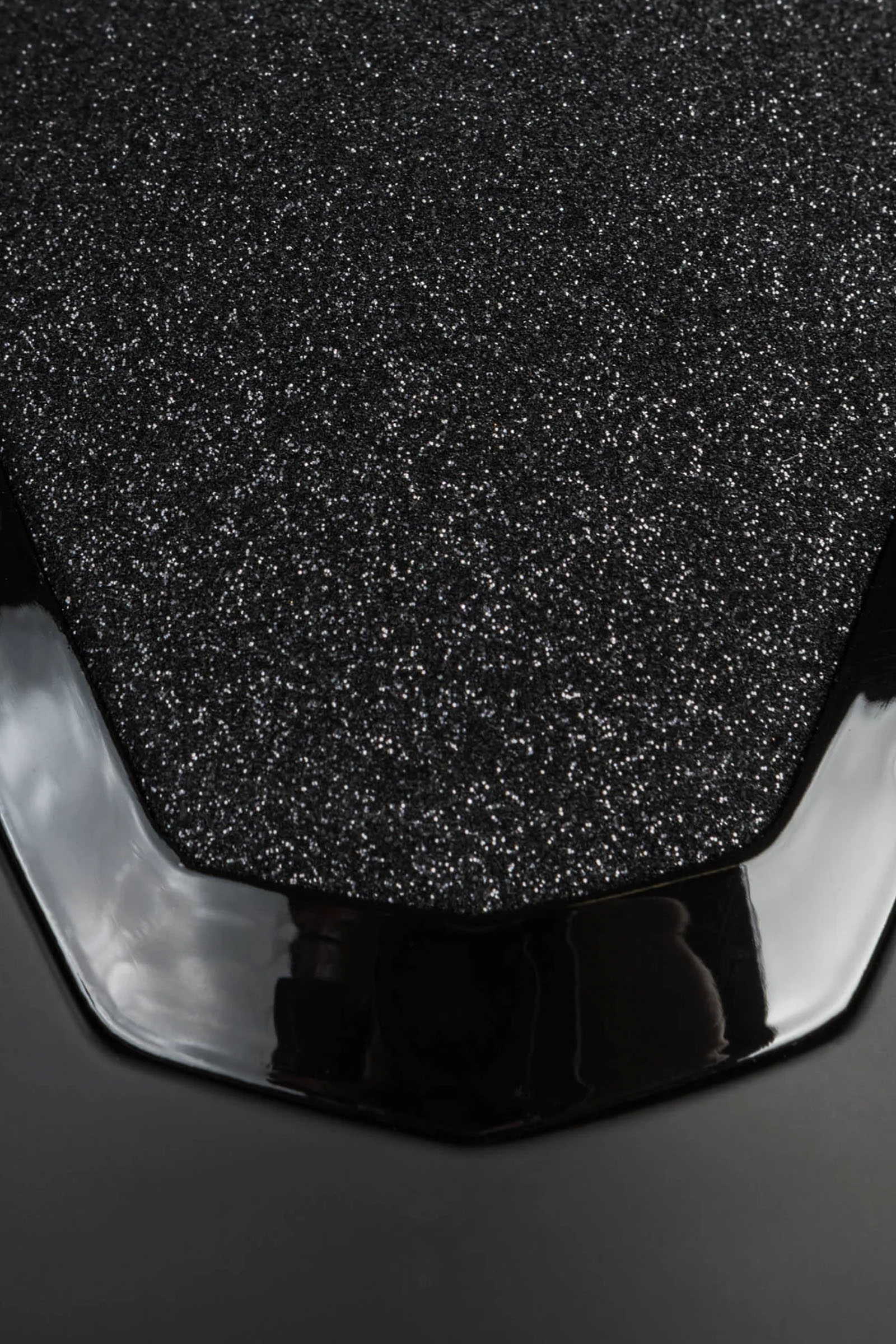 Back on Track Caracas ridehjelm med glatt topp