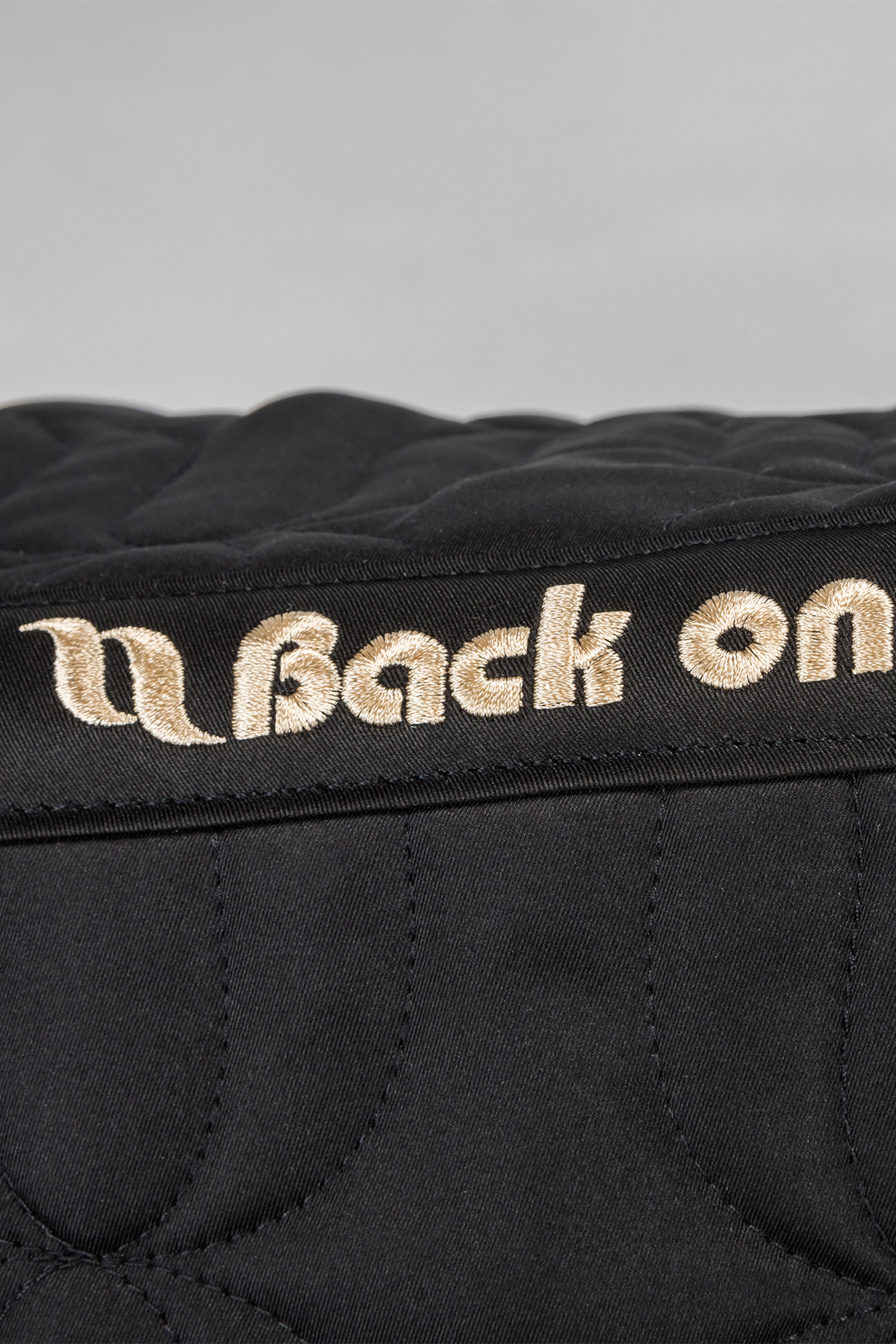 Back on Track Deep Nights Dressage Sadel Pad