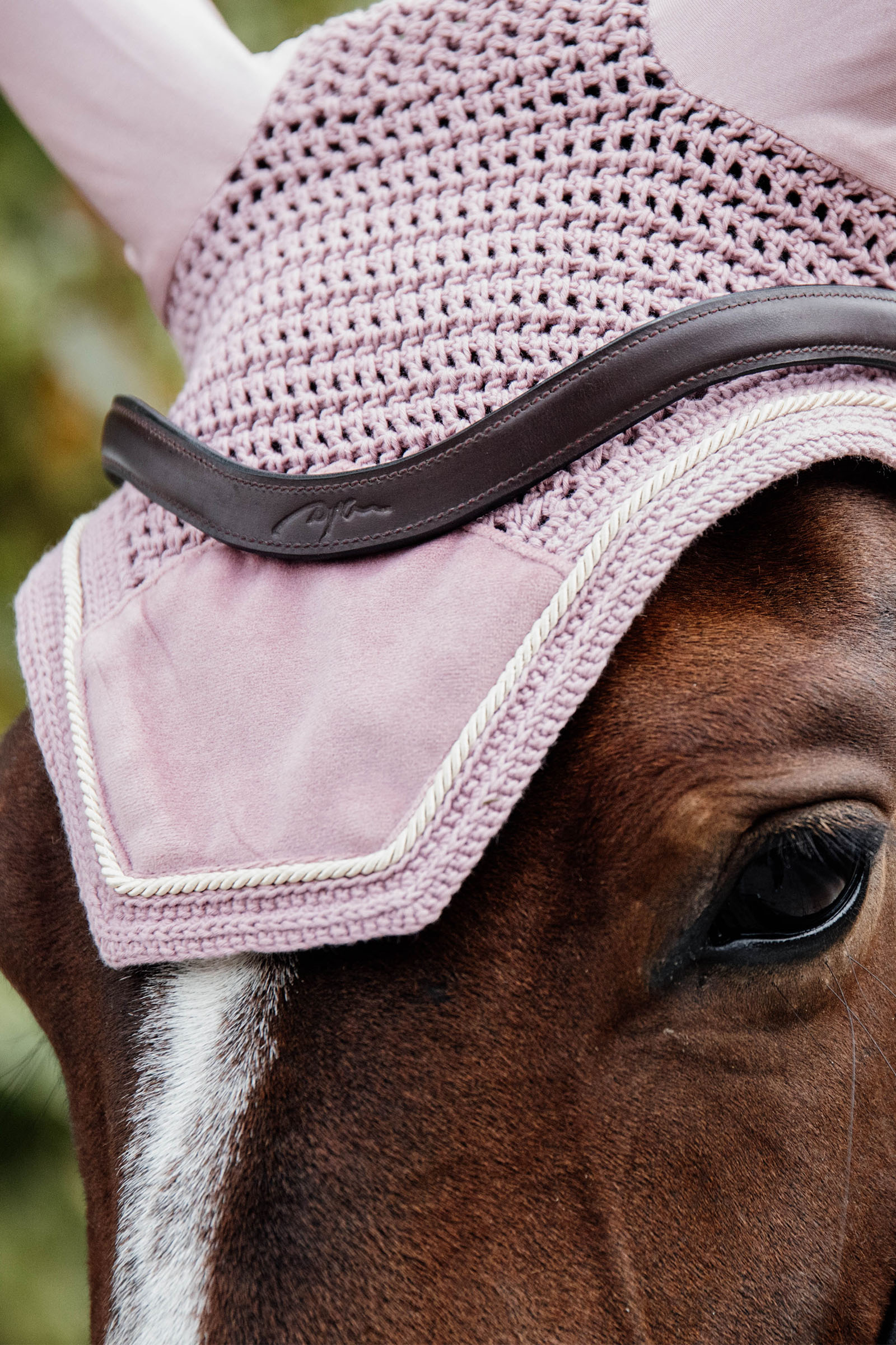 Kentucky Horsewear Wellington Velvet ørehette