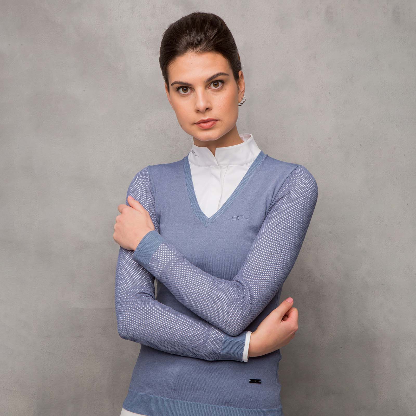 AA genser med perforerte ermer, dame