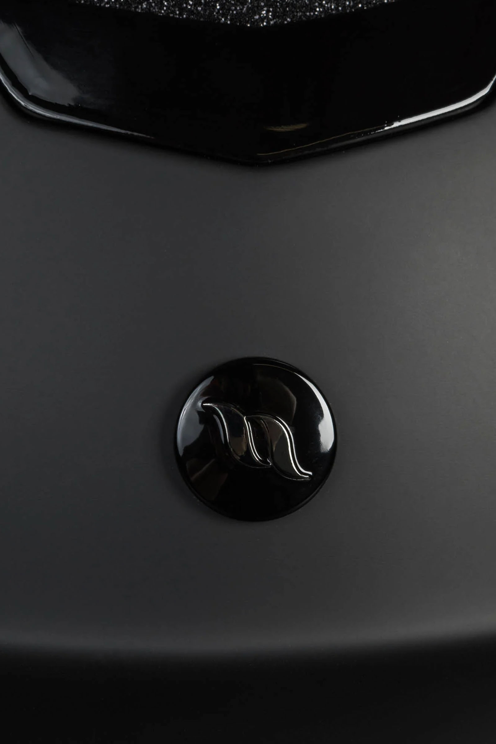 Back on Track Caracas ridehjelm med glatt topp