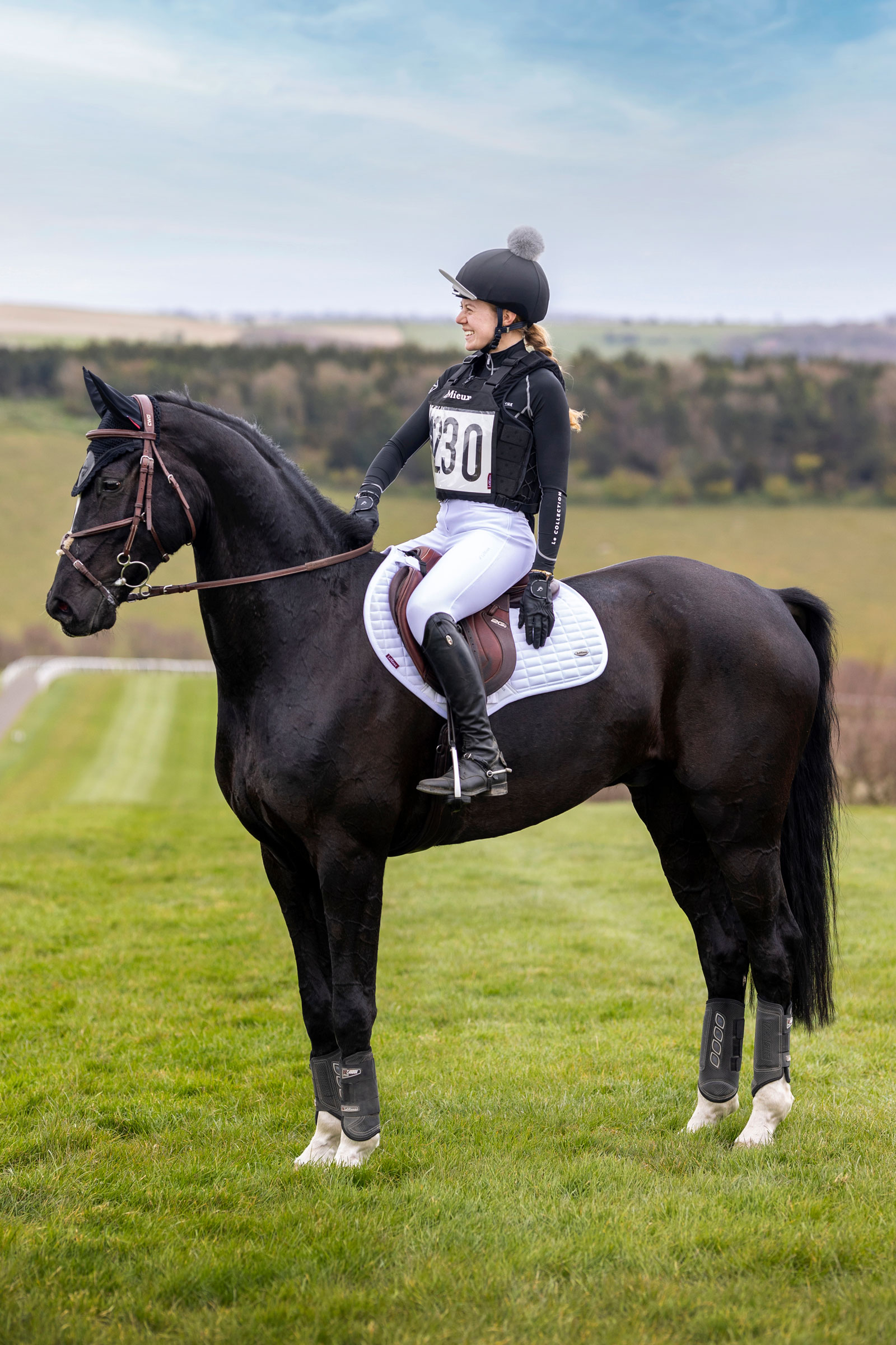 LeMieux Self-Cool Close Contact sjabrak