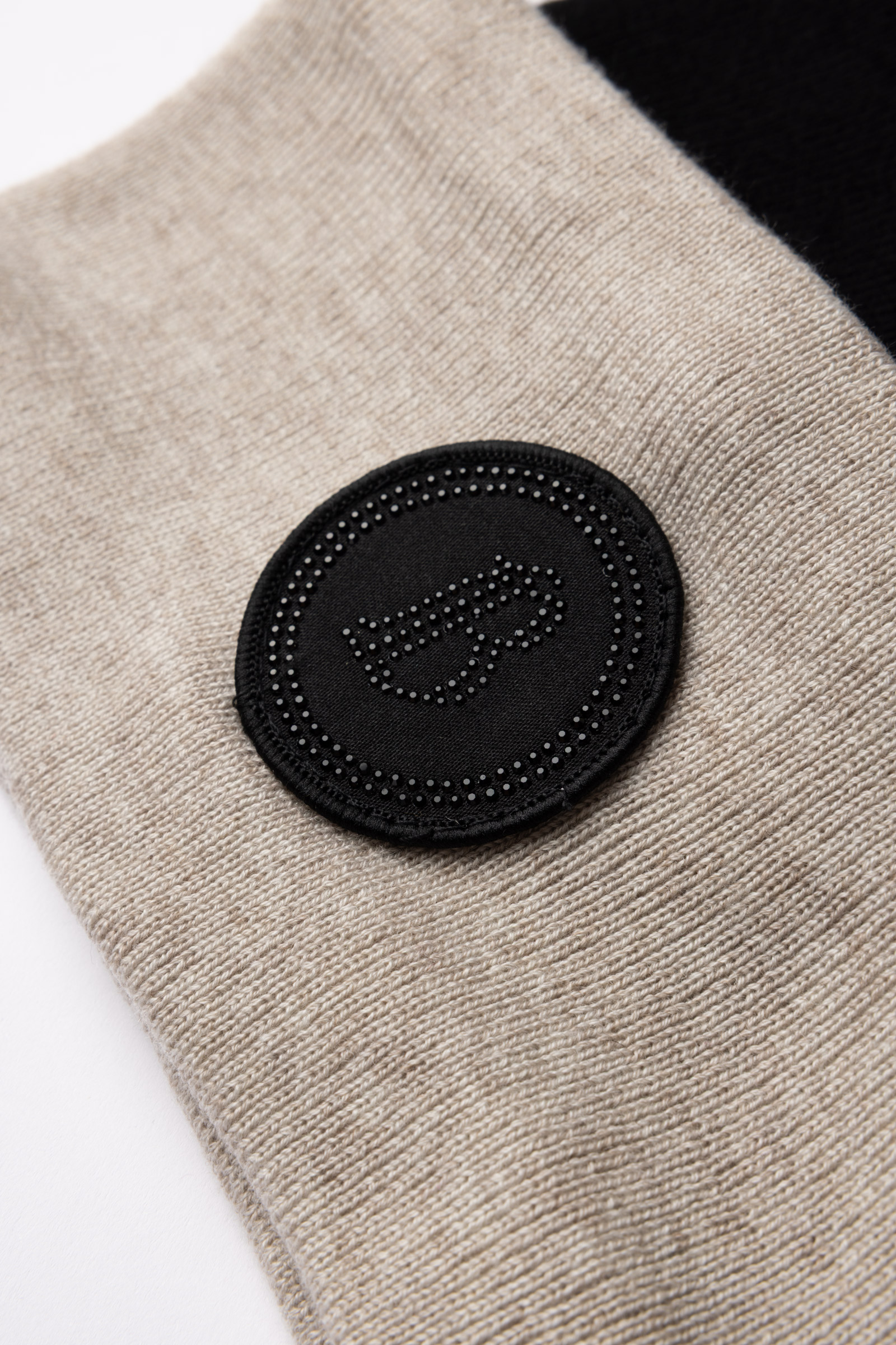 B Vertigo Sydney Strikket hodeb&aring;nd