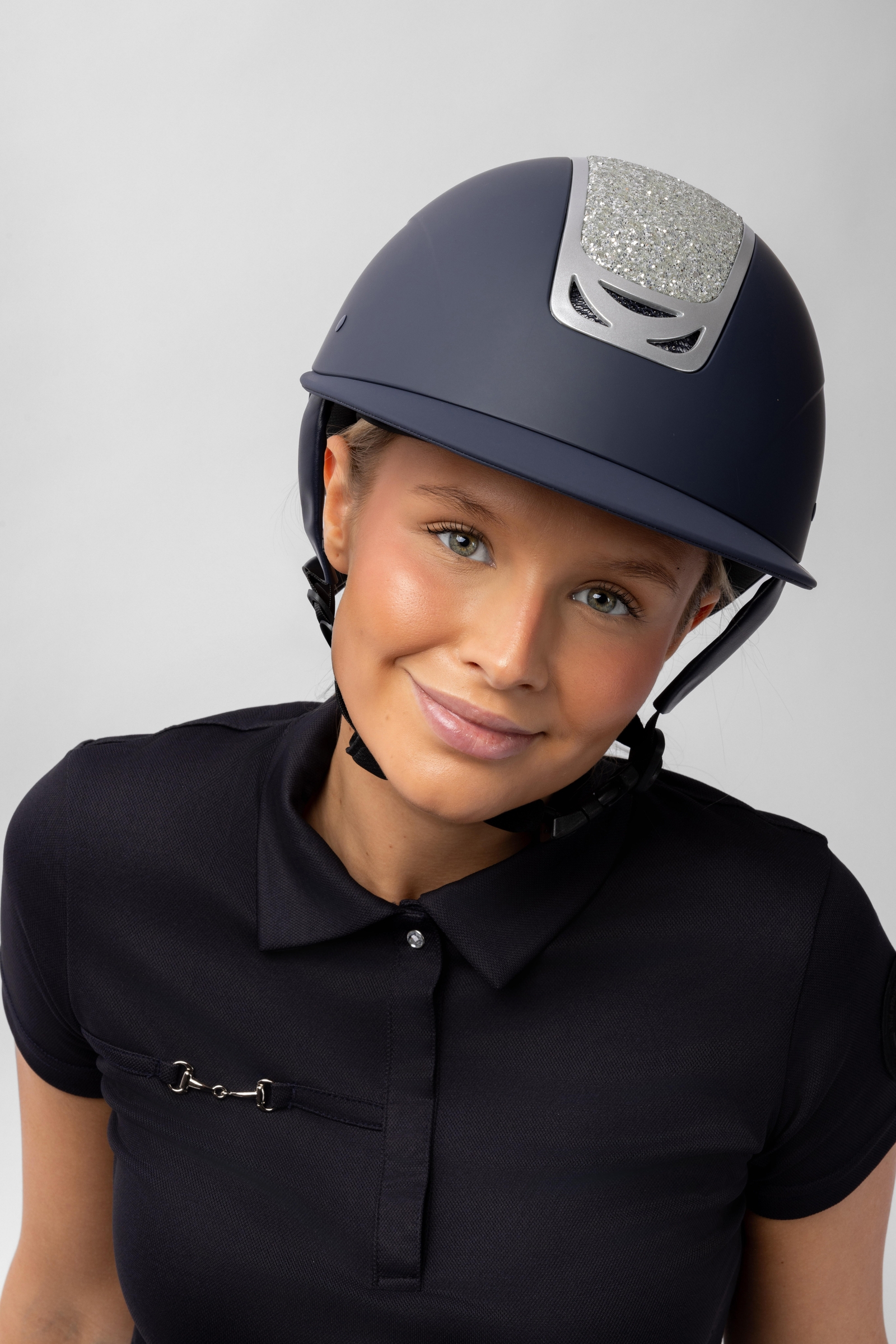 Horze Arix II ridehjelm med krystallornament