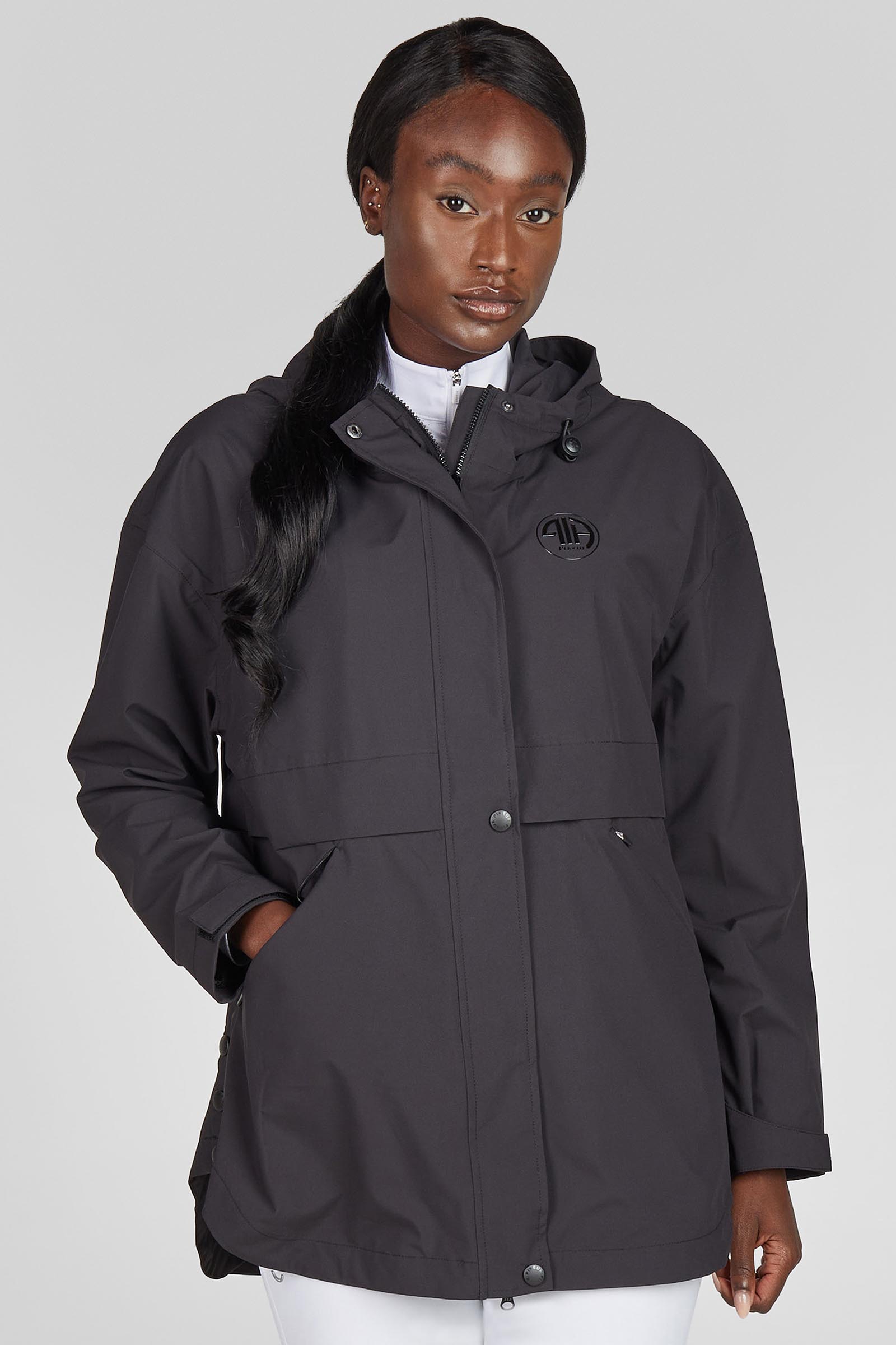 Pikeur dame regnponcho med glidel&aring;s