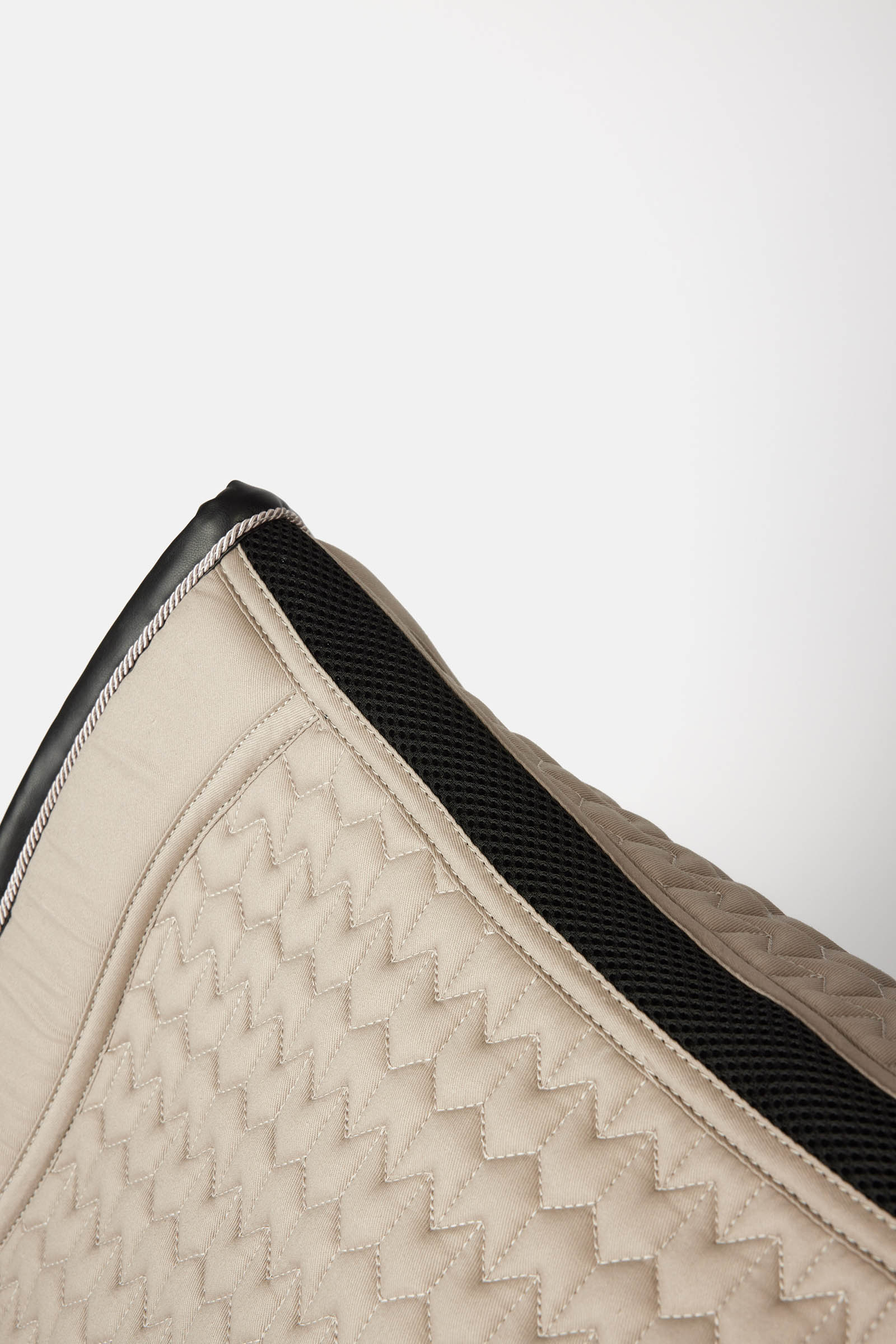 B Vertigo Fusion Dressursjabrak