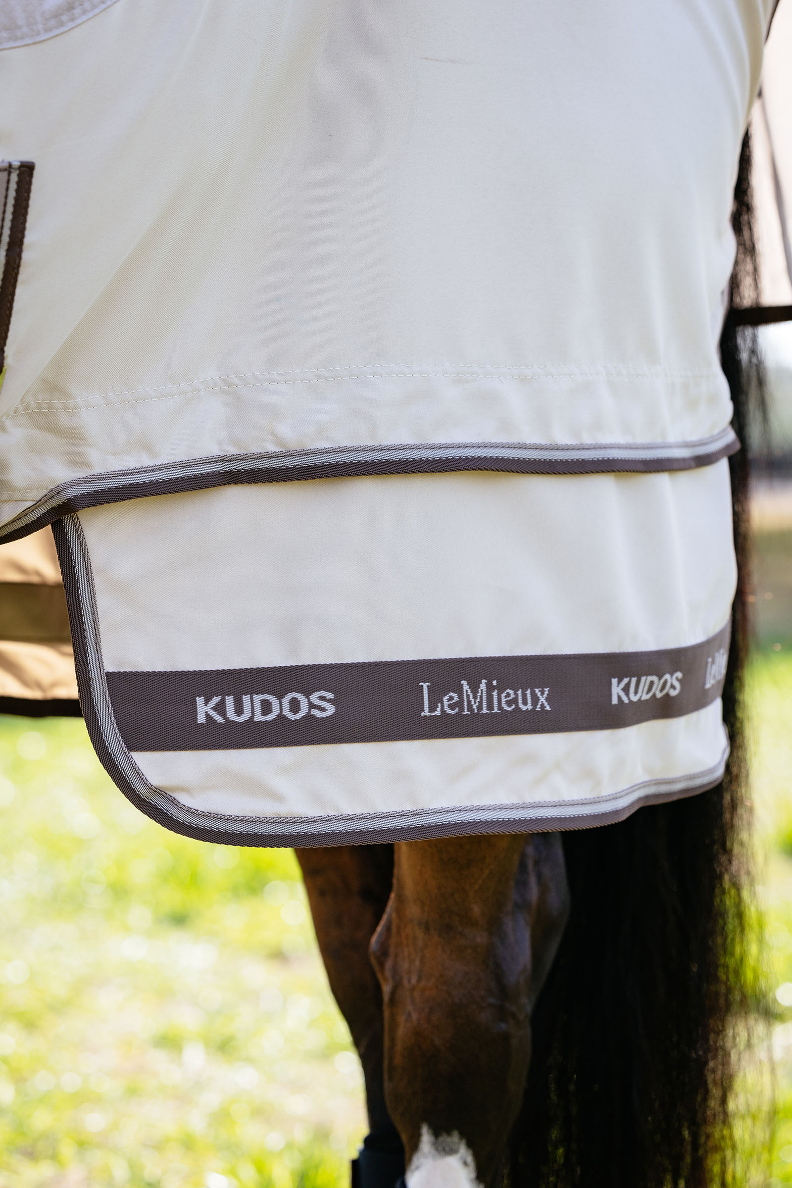 LeMieux Kudos Shower Pro eksemdekken med avtakbar halsdel