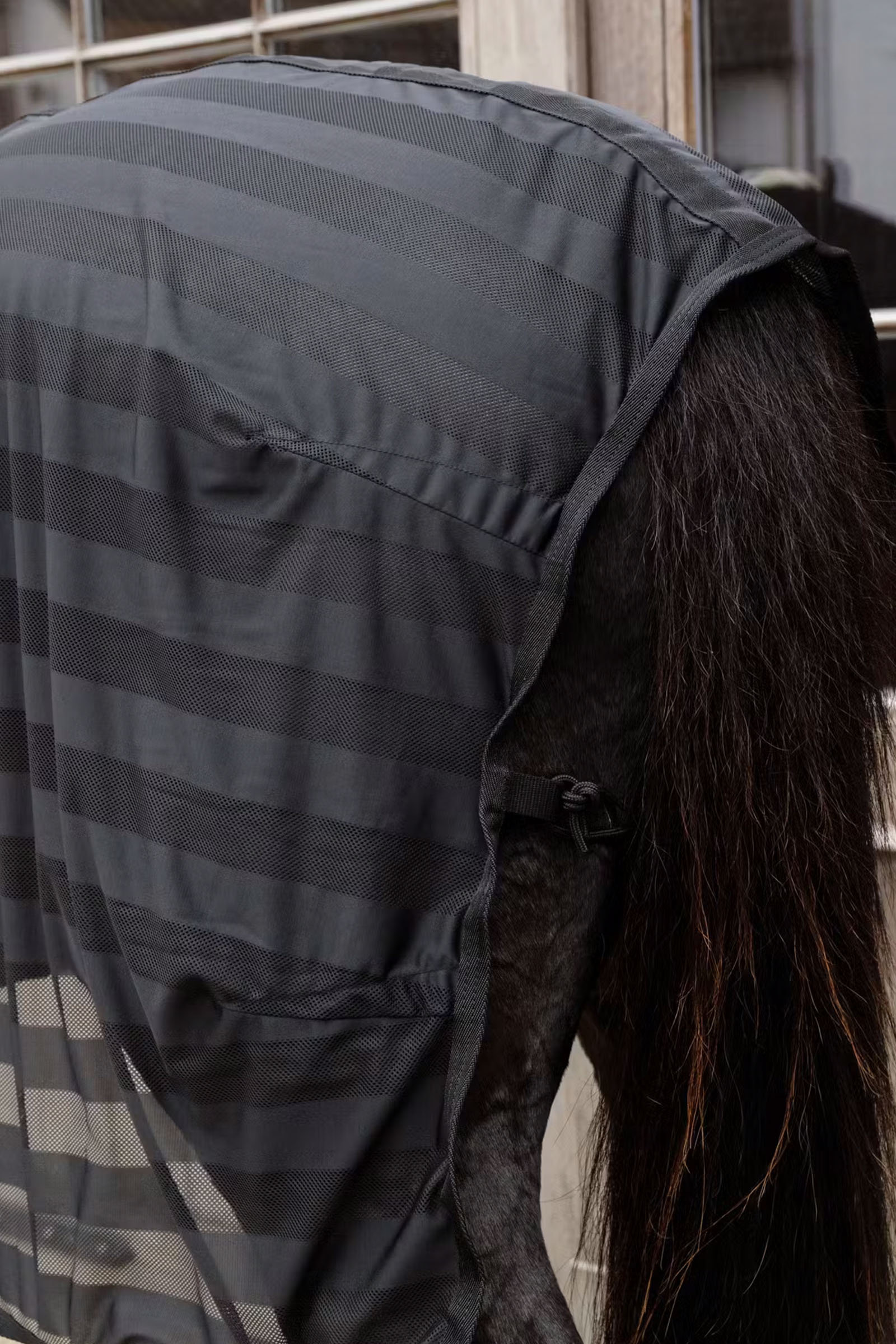 Kentucky Horsewear lett stripet flueteppe i mesh