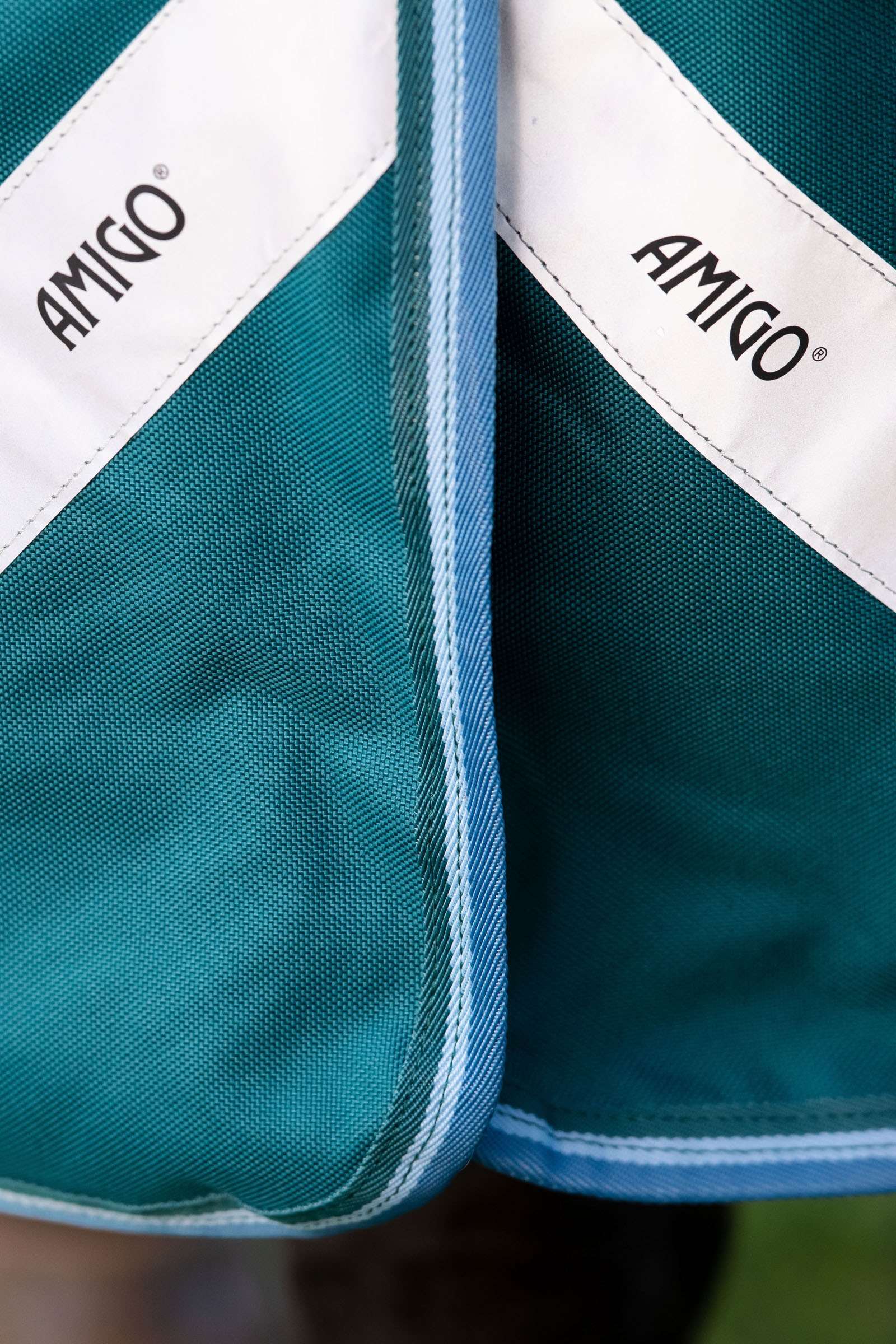 Horseware Amigo Bravo 12 Plus utedekken med avtakbar hals, 400g