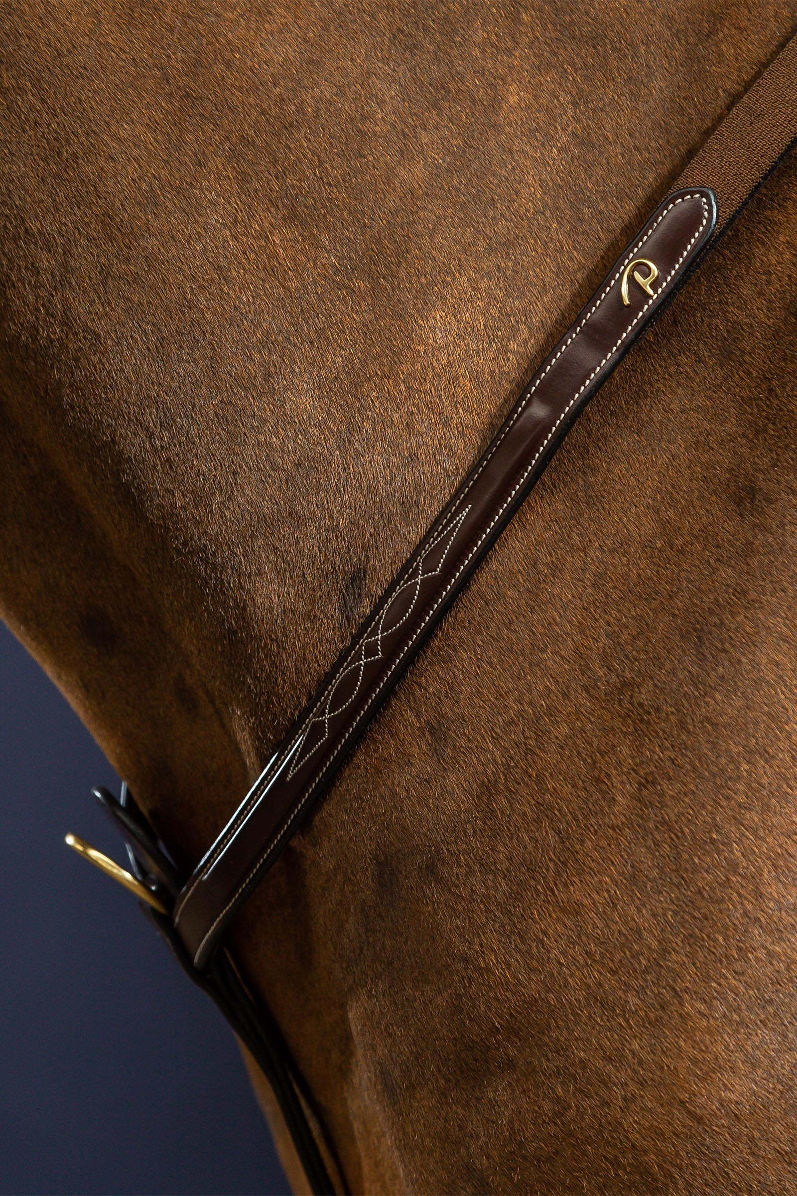 Dy'on D Collection brystplate med bro