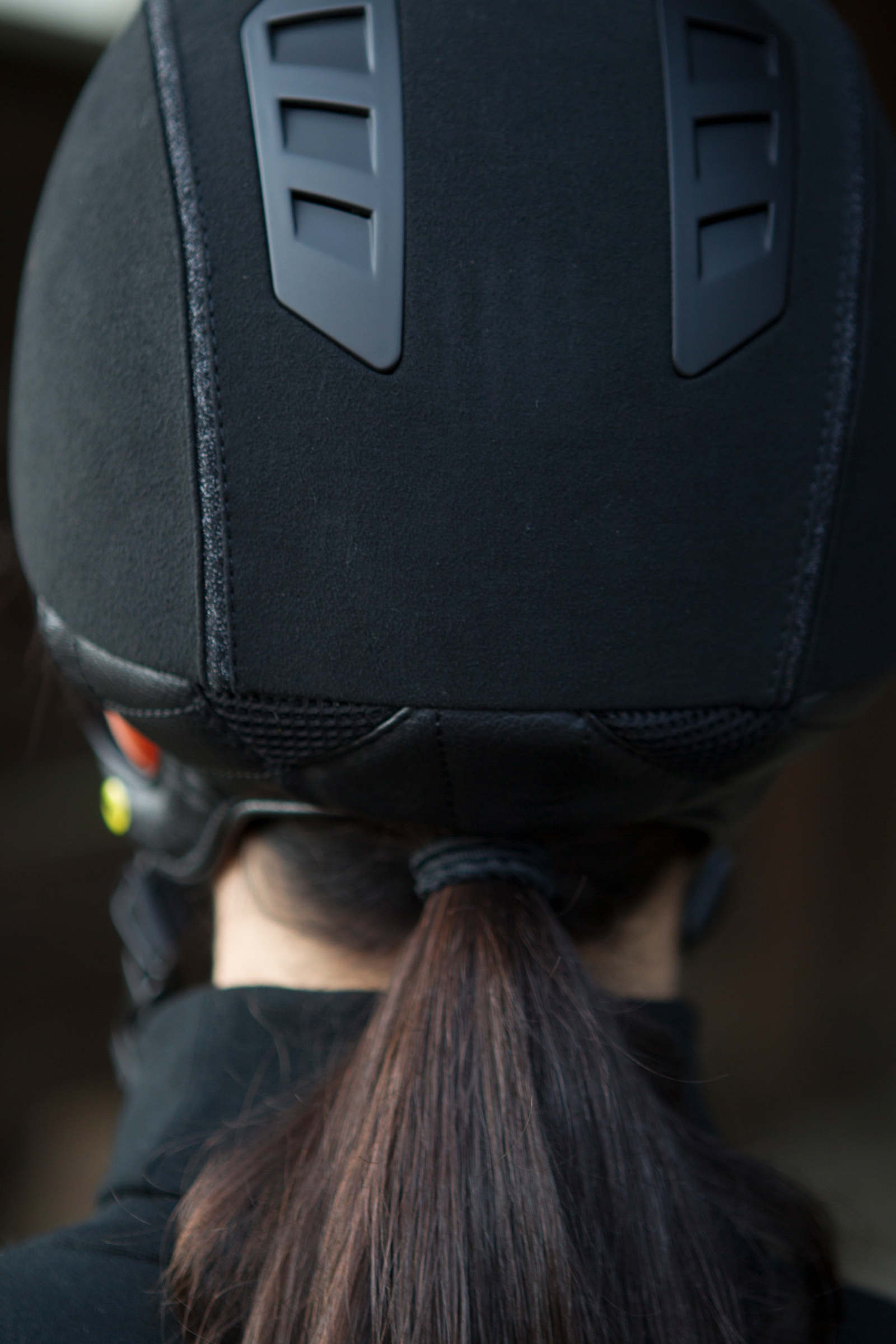 Back on Track EQ3 MIPS ridehjelm med mikrofiber