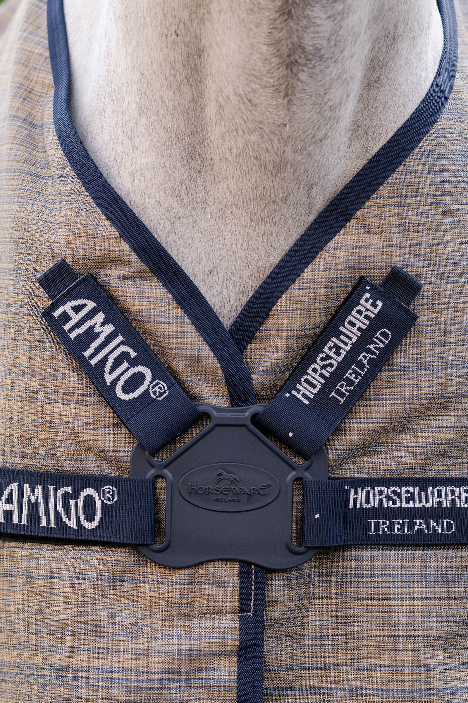 Horseware Amigo Hero 900 Revive Plus utedekken med avtakbar hals, 200 g